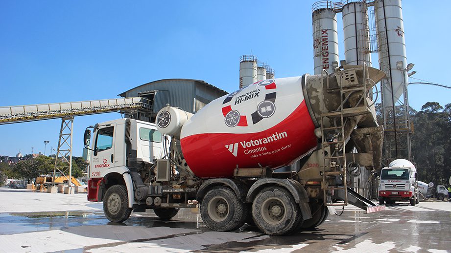 Betoneira Engemix Votorantim Cimentos Hi-Mix